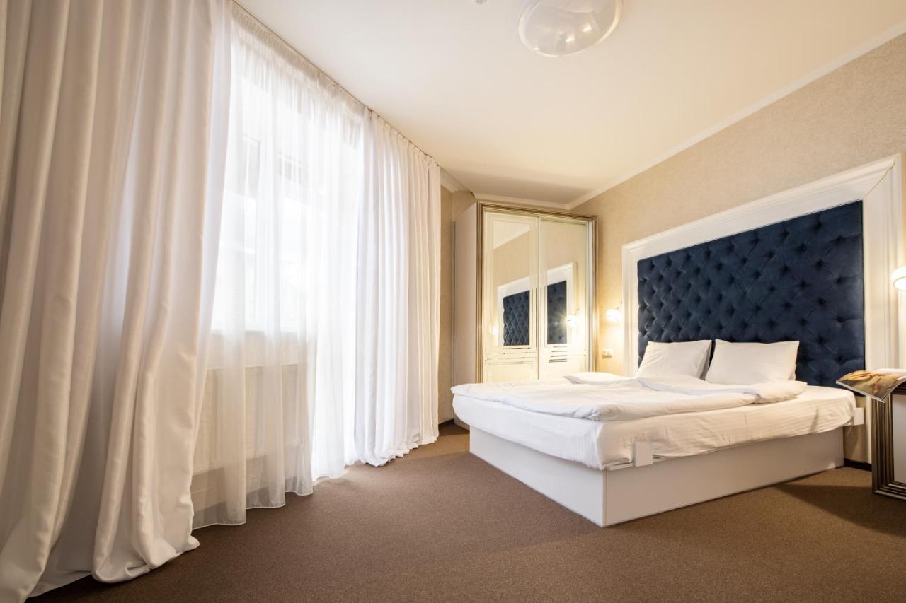 Private Rooms In Hotel Lift 1R 布克维 外观 照片