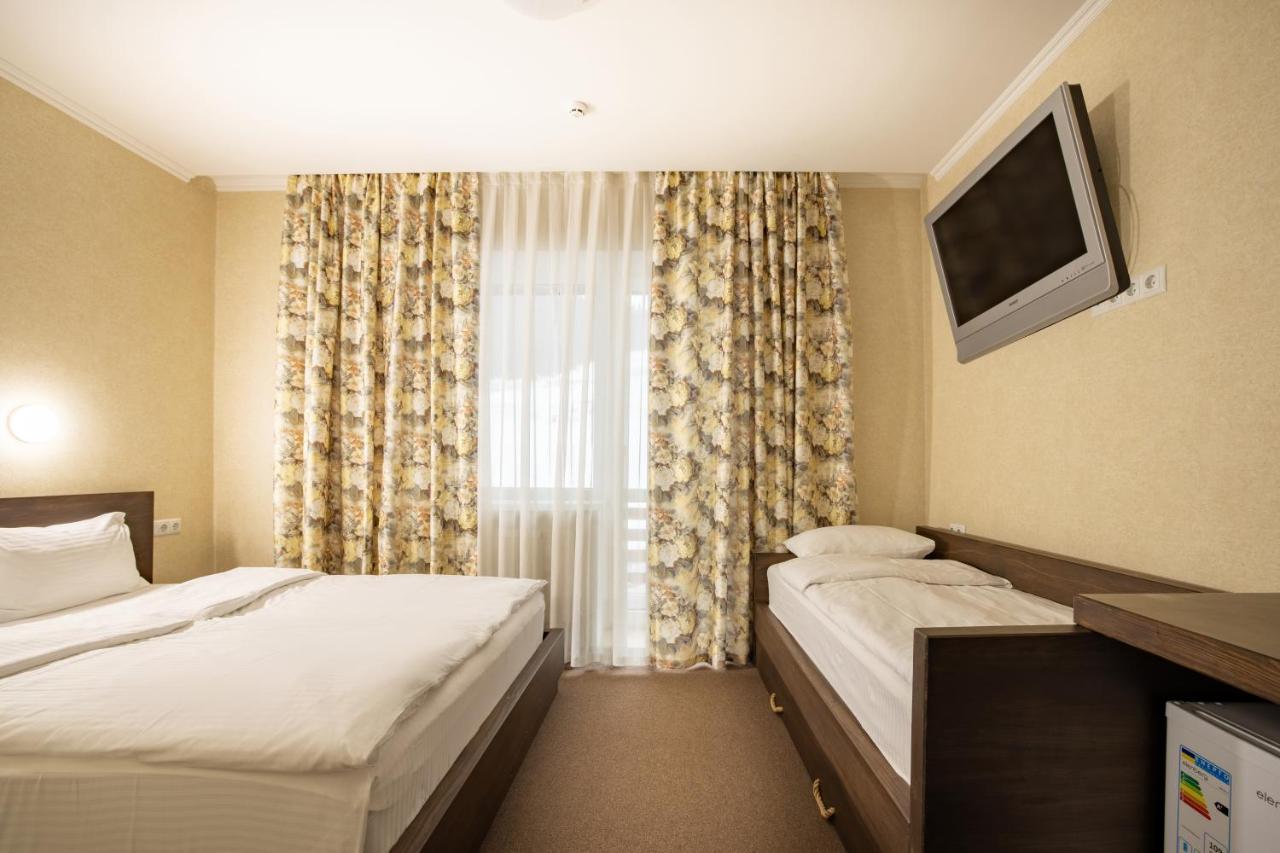 Private Rooms In Hotel Lift 1R 布克维 外观 照片