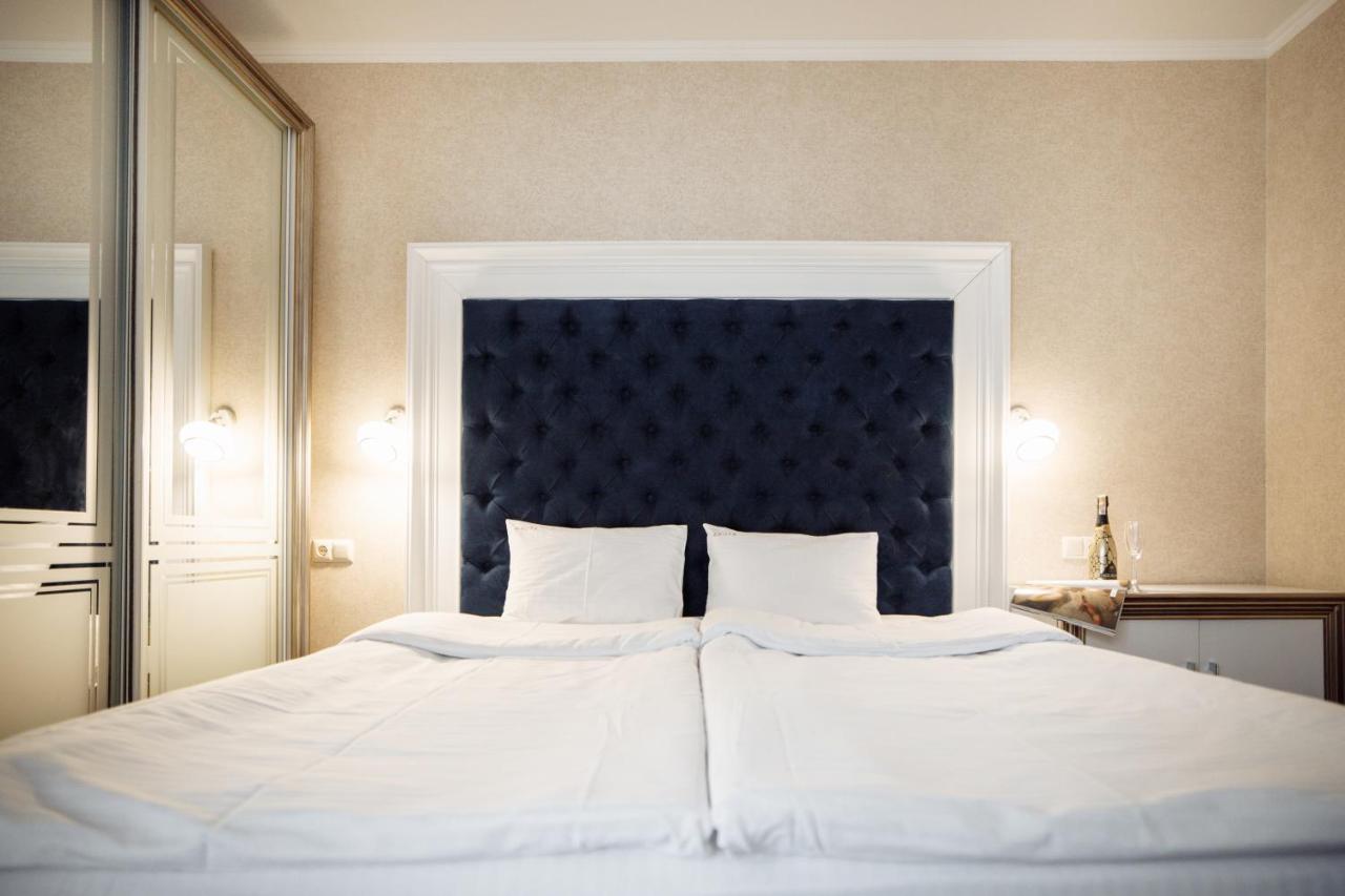 Private Rooms In Hotel Lift 1R 布克维 外观 照片