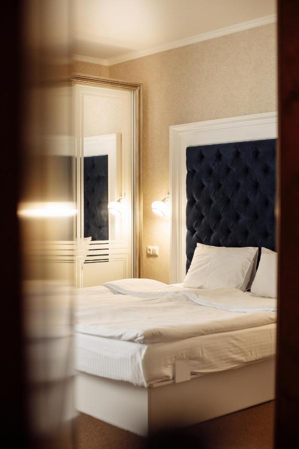 Private Rooms In Hotel Lift 1R 布克维 外观 照片