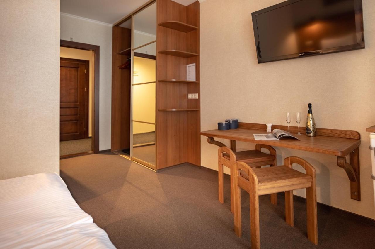 Private Rooms In Hotel Lift 1R 布克维 外观 照片