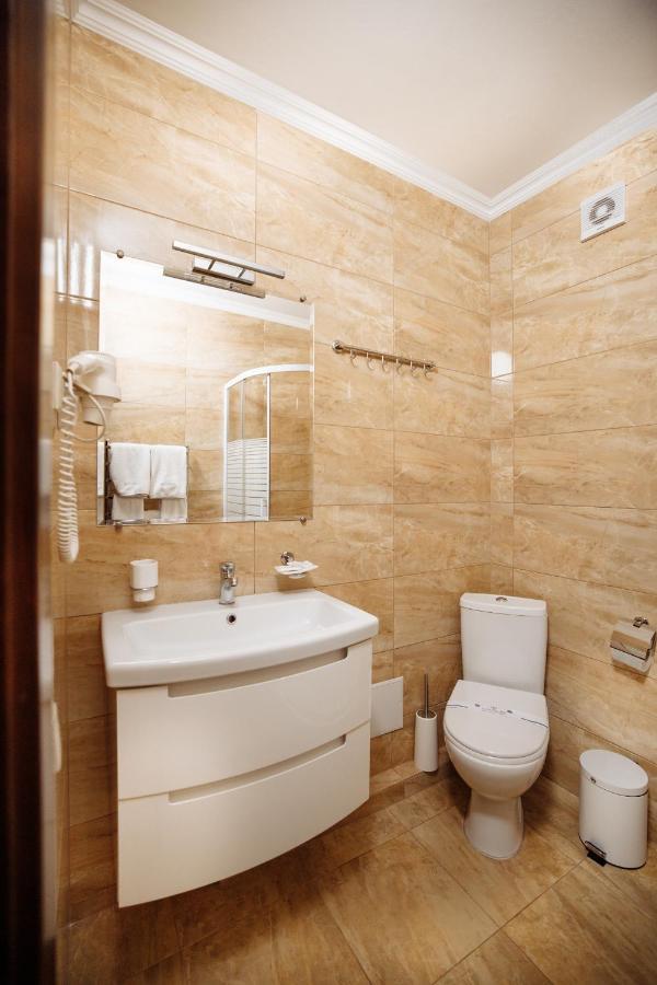 Private Rooms In Hotel Lift 1R 布克维 外观 照片